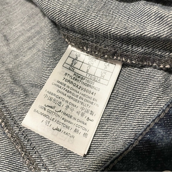 GUESS Women’s Denim Jean Jacket Size Small - Picture 10 of 16